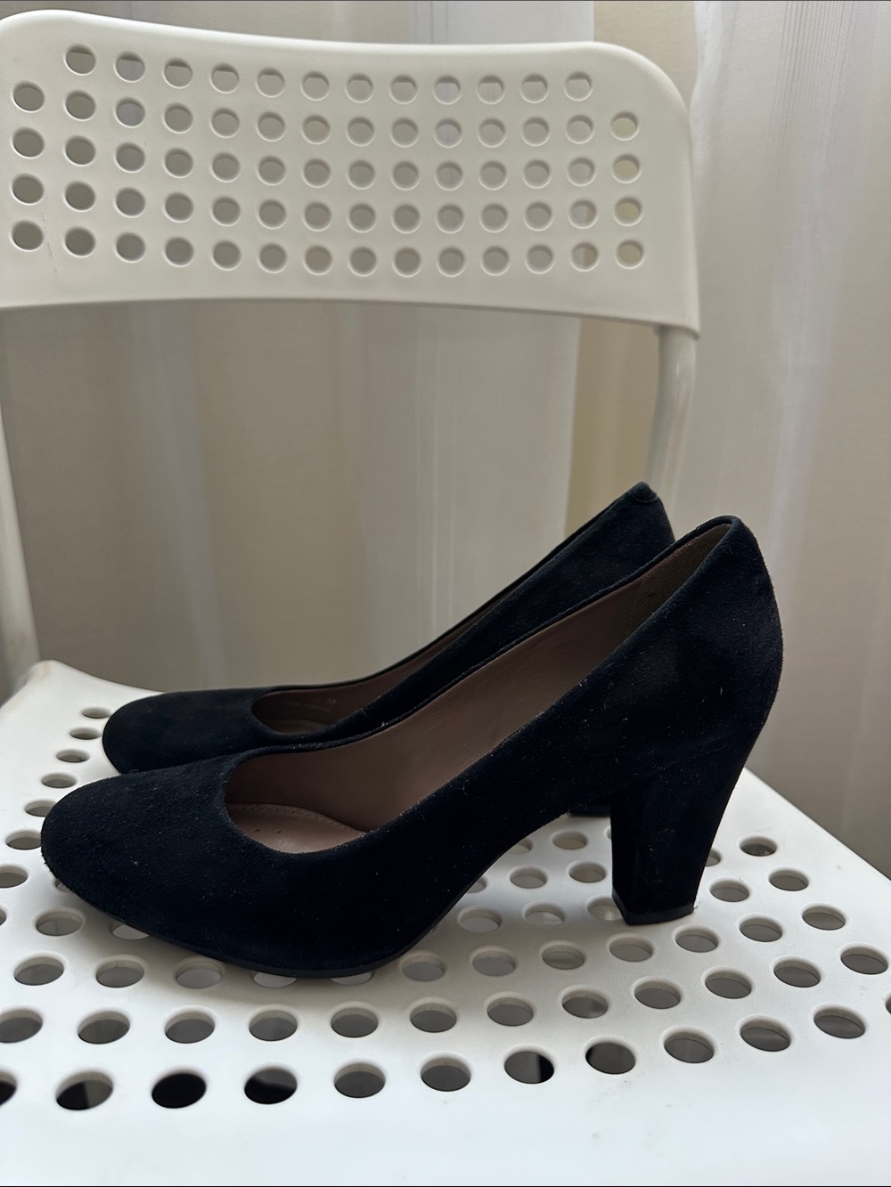 Geox Classic Black Suede Women’s Pumps